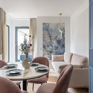  Apartament Monte27 - No.4 With Terrace By Oneapartments